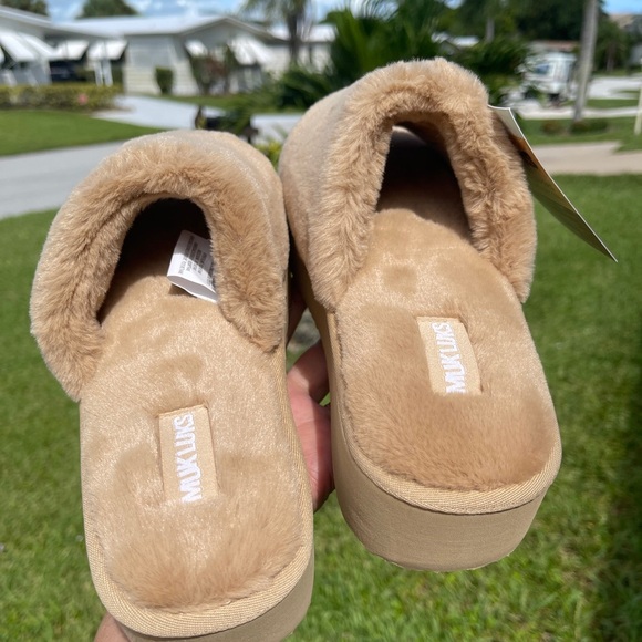 MUK LUKS Kirstey Slide In Irish Cream Med 7-8 - Picture 9 of 12